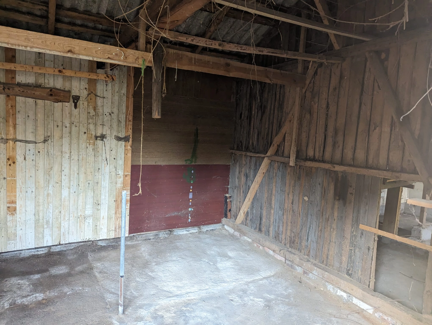 Team Viets - Haushaltsauflösung - leerer Raum