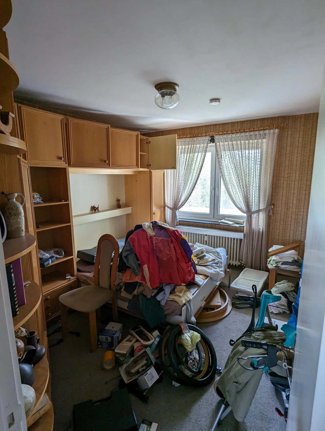 Team Viets - Haushaltsauflösung - unordentliches Zimmer