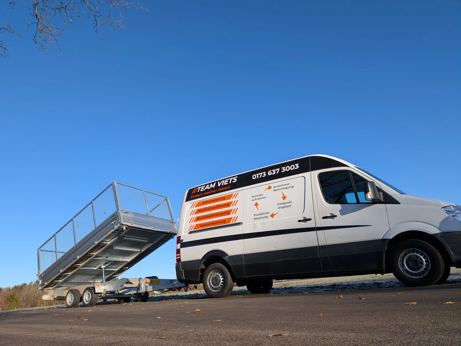 Team Viets - Haushaltsauflösung - Firmenwagen mit Anhänger